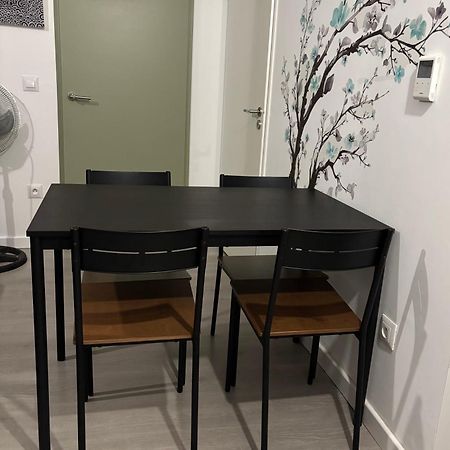 Villejuif - Metro Leo Lagrange - 2 Pieces Avec Balcon Zewnętrze zdjęcie